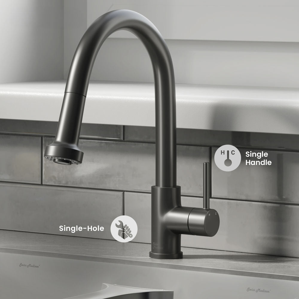 Nouvet Single Handle, Pull-Down Kitchen Faucet in Matte Black