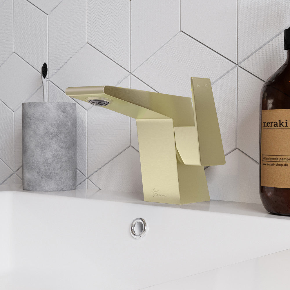 Carre Single Hole, Single-Handle, Bathroom Faucet in Brushed Gold