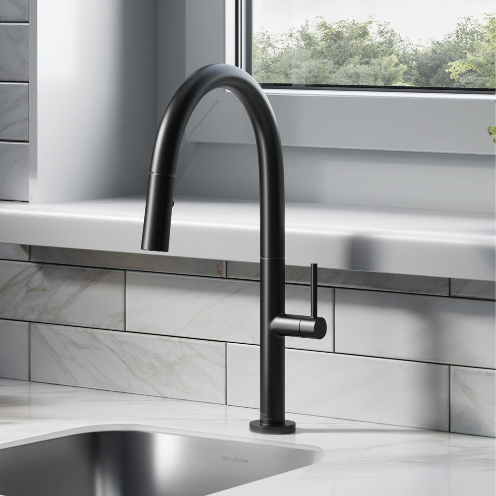 Chalet Single Handle, Pull-Down Kitchen Faucet in Matte Black