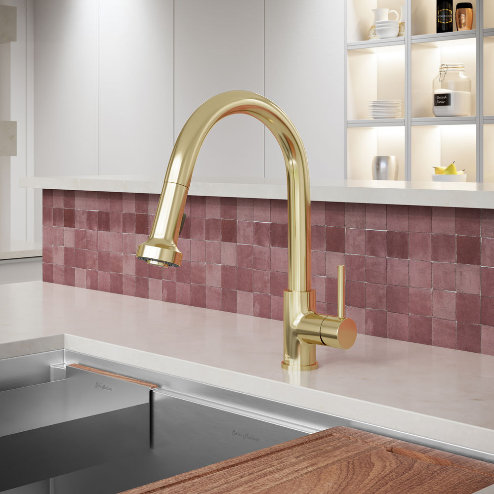 Nouvet Single Handle, Pull-Down Kitchen Faucet in Brushed Gold