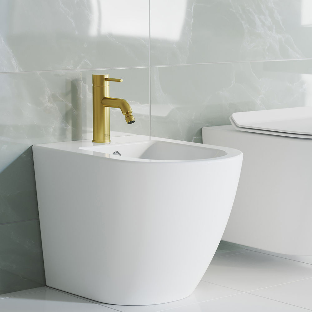 Ivy Bidet Faucet in Brushed Gold