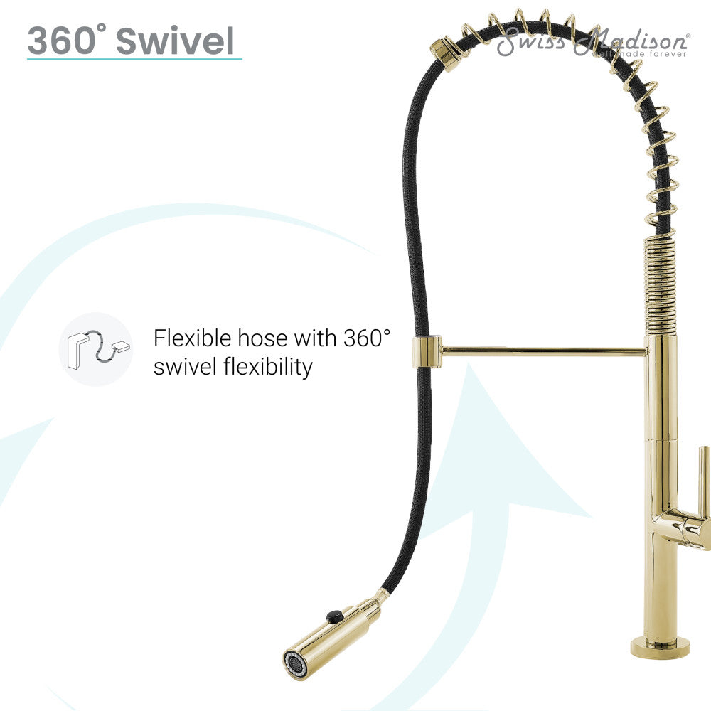 Pull-down kitchen faucet in brushed gold, single handle, flexible hose with 360-degree swivel.