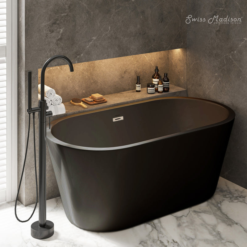 Claire 60" Freestanding Bathtub in Matte Black