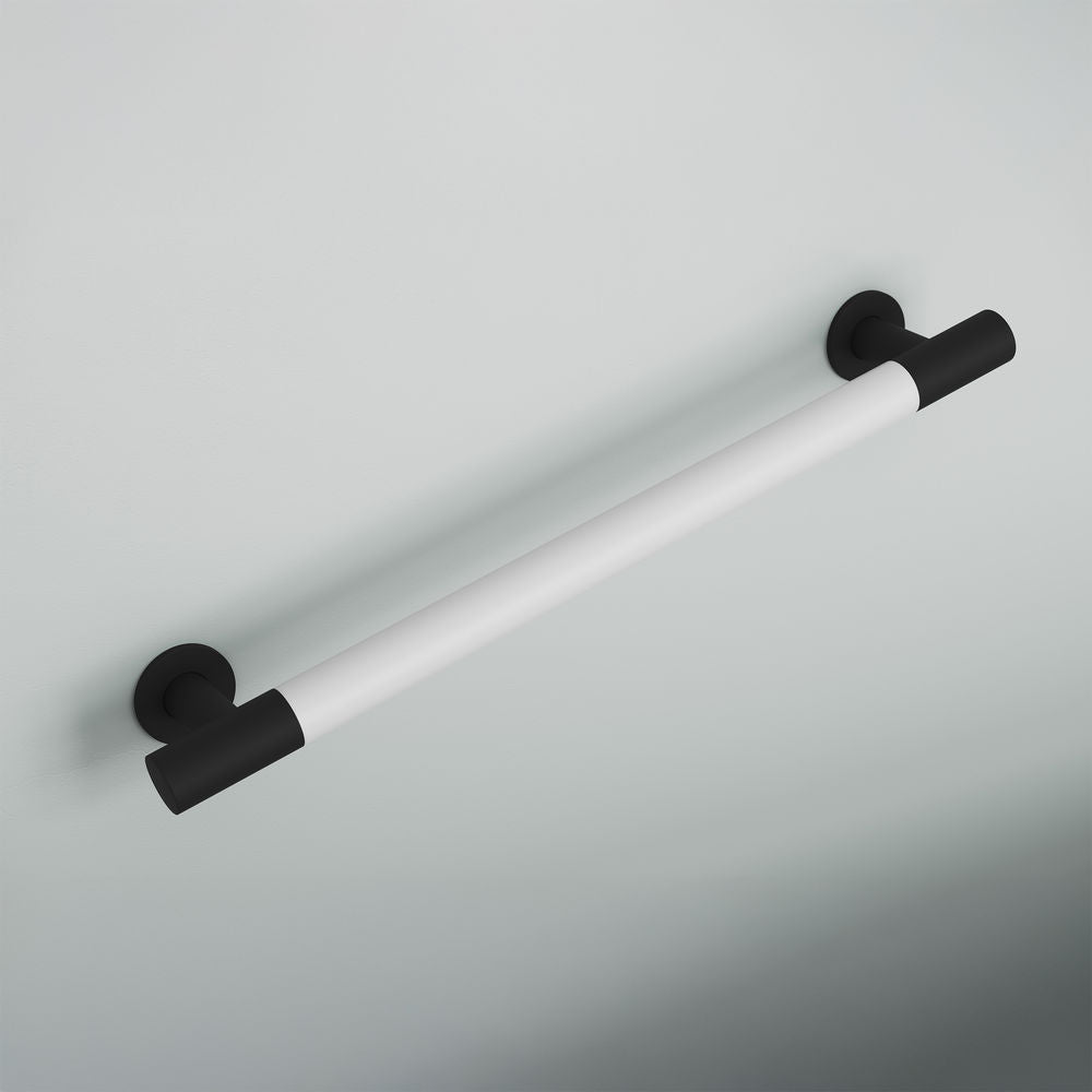 Auvergne 24" Grab Bar in Matte Black