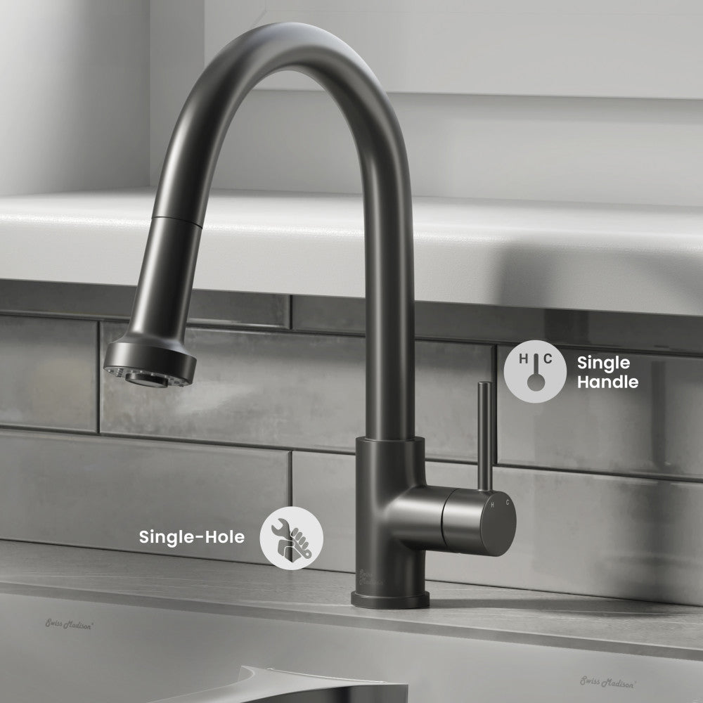 Nouvet Single Handle, Pull-Down Kitchen Faucet in Matte Black