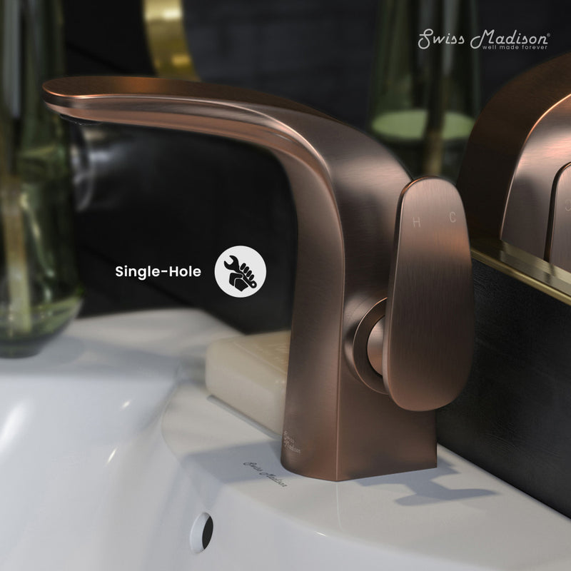 Chateau Single Hole, Single-Handle, Bathroom Faucet in Oil Rubbed Bronze