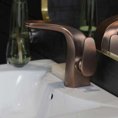 Chateau Single Hole, Single-Handle, Bathroom Faucet in Oil Rubbed Bronze
