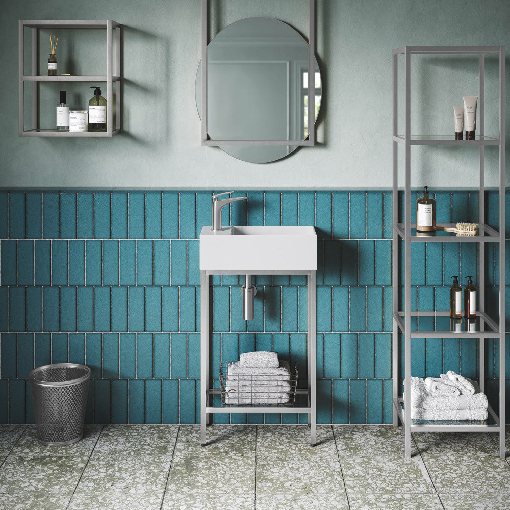 Pierre 16"x20"x10" Wall-Mounted Linen Cabinet in Chrome